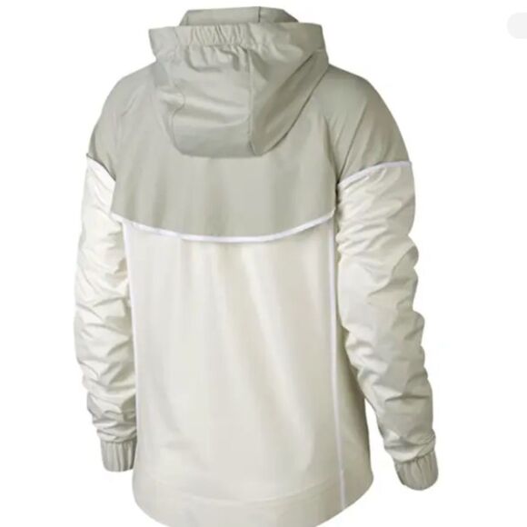 NIKE WOMENS SPORTSWEAR WINDRUNNER WOVEN HOODED JACKET 883495 133 - Picture 3 of 16